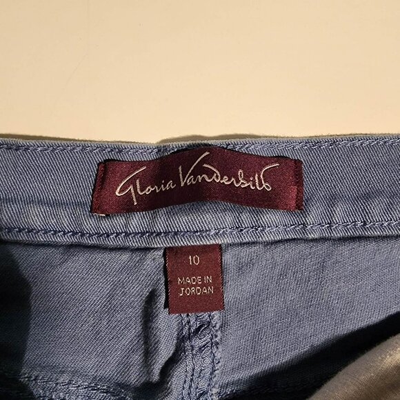 Blue Gloria Vanderbilt Amanda Skimmer Capris with decorative pockets - Picture 5 of 6